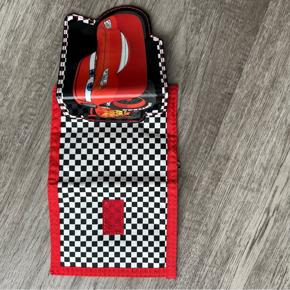 Lightening McQueen kids nylon tri fold wallet with Velcro closure and coin pouch - Picture 3 of 3